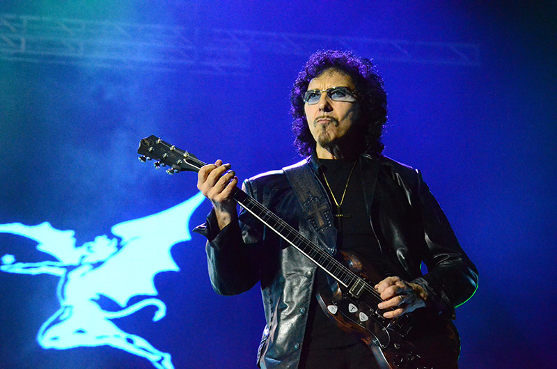 Tony Iommi Guitars and Gear (Featured Image)